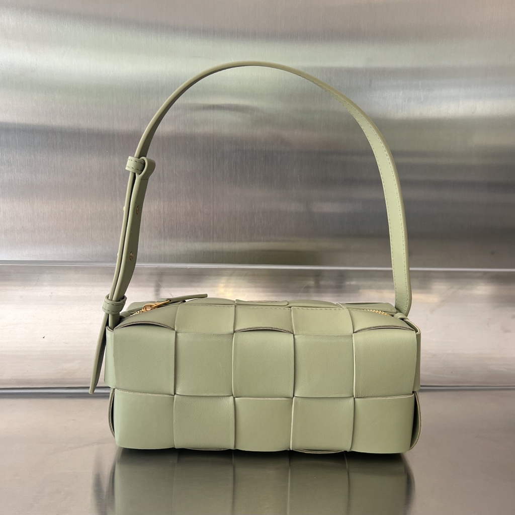 Bottega Veneta BV 729166 Small Brick Cassette In Light Green