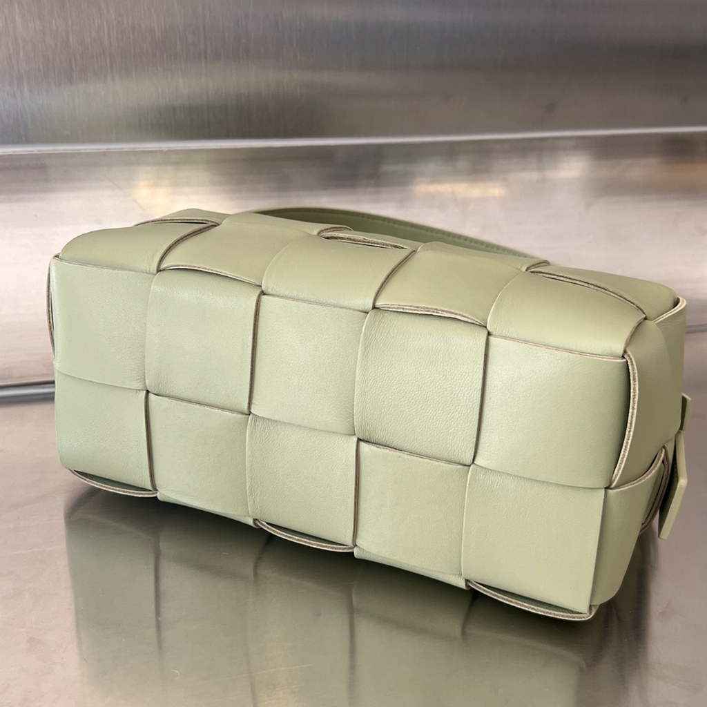Bottega Veneta BV 729166 Small Brick Cassette In Light Green