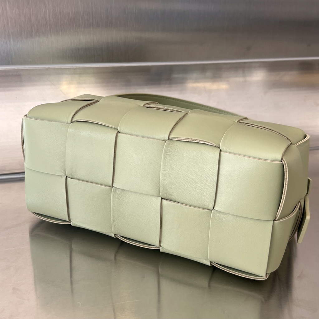 Bottega Veneta BV 729166 Small Brick Cassette In Light Green