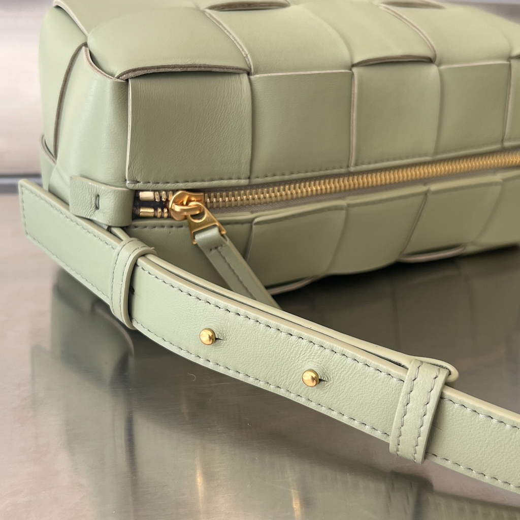 Bottega Veneta BV 729166 Small Brick Cassette In Light Green