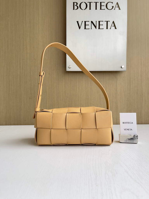 Bottega Veneta BV 729166 Small Brick Cassette In Dark Beige