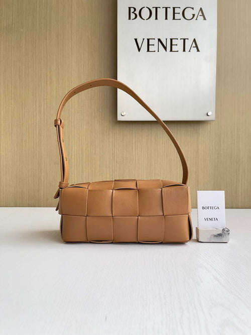 Bottega Veneta BV 729166 Small Brick Cassette In Tan