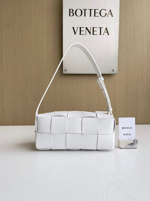 Bottega Veneta BV 729166 Small Brick Cassette In White