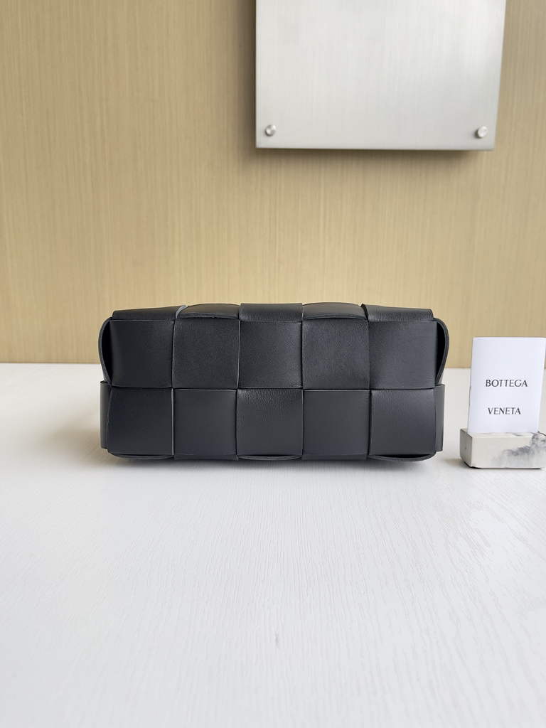 Bottega Veneta BV 729166 Small Brick Cassette In Black