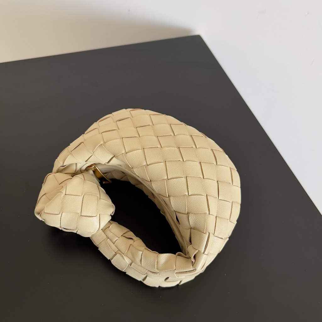 Bottega Veneta Candy Jodie bag 730828 Calfskin Beige