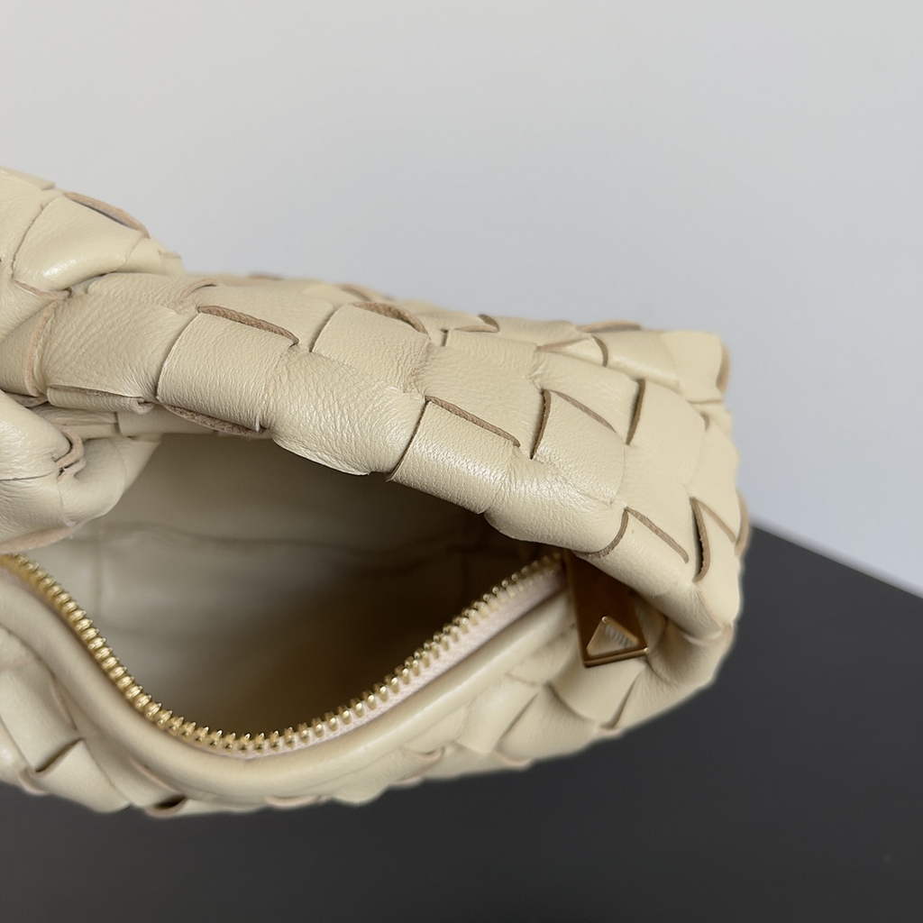 Bottega Veneta Candy Jodie bag 730828 Calfskin Beige