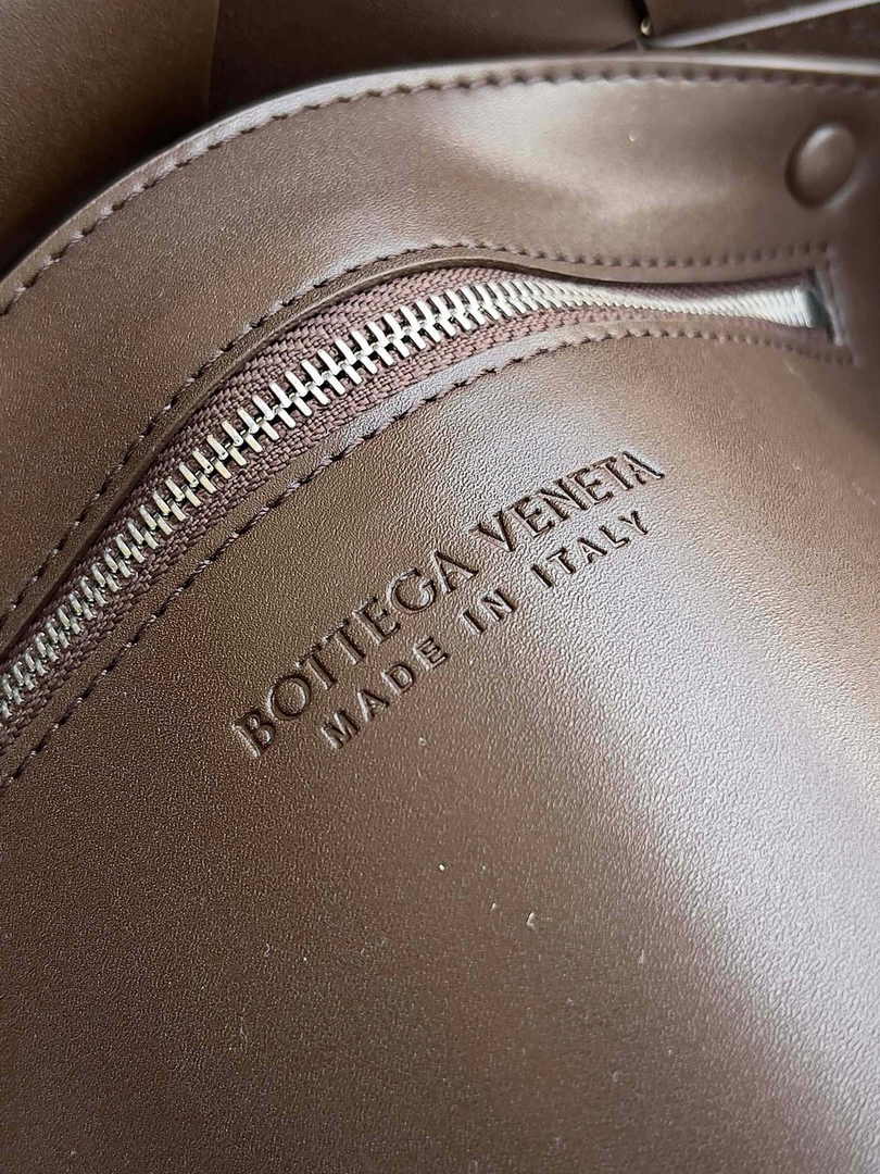 Bottega Veneta Cassette 755161 Lambskin Light Brown