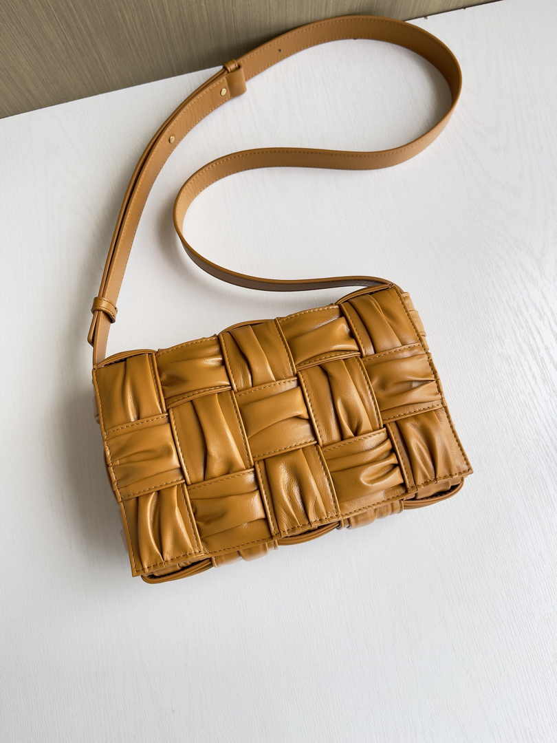 Bottega Veneta Cassette Bag 717089 Calfskin Yellow