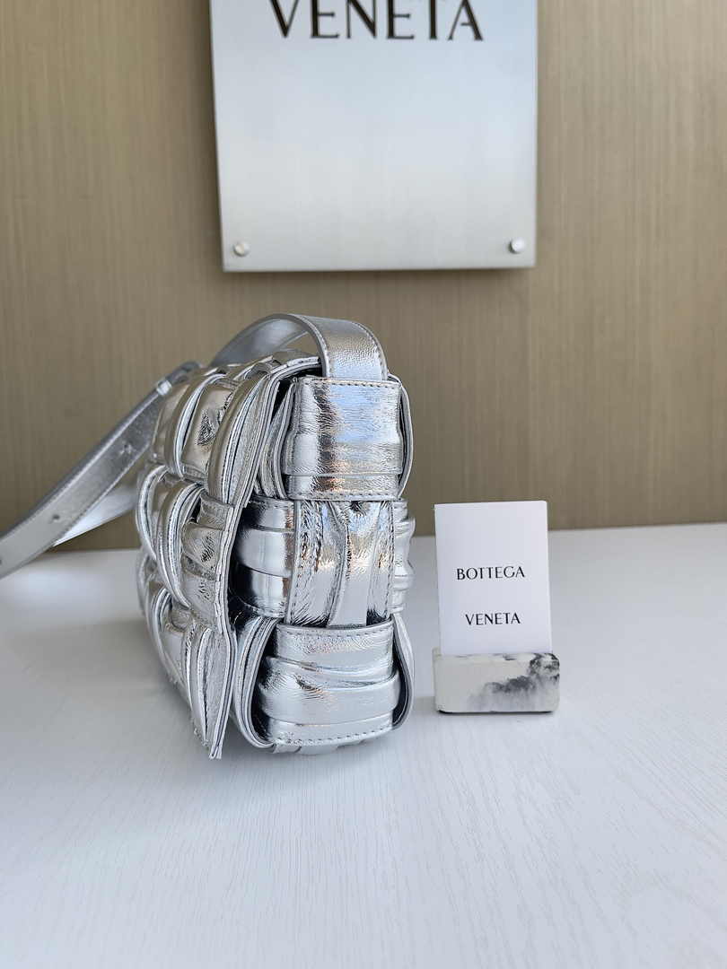 Bottega Veneta Cassette Bag 717089 Calfskin Silver