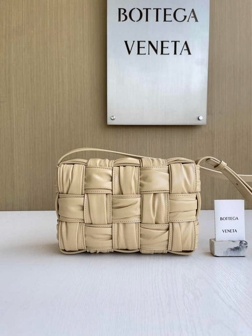 Bottega Veneta Cassette Bag 717089 Calfskin Apricot
