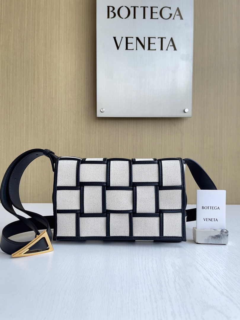 Bottega Veneta Cassette Bag 741451 Cotton Beige Gold