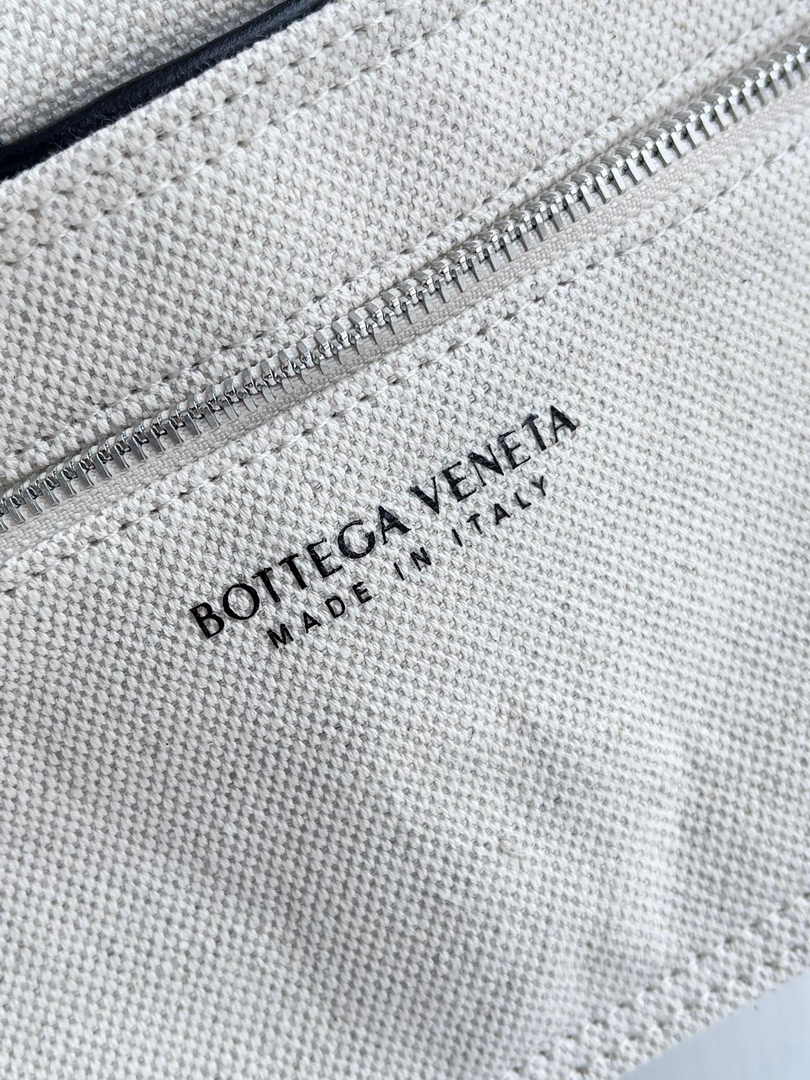 Bottega Veneta Cassette Bag 741451 Cotton Beige Silver