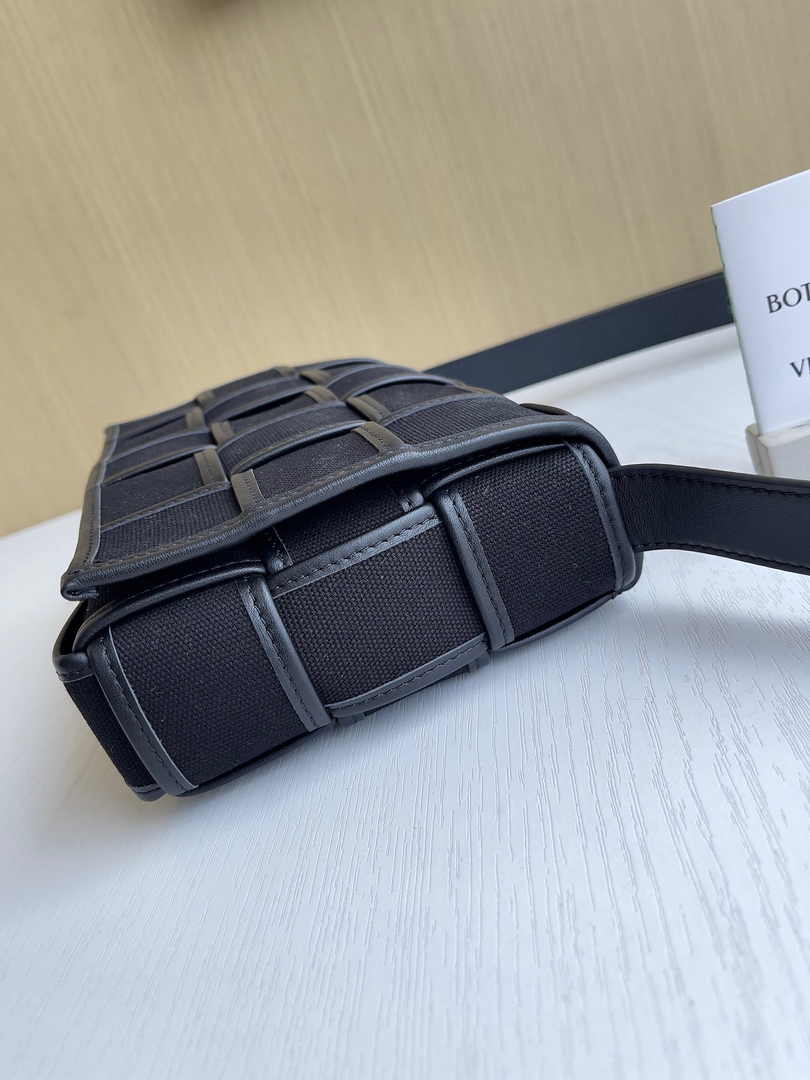 Bottega Veneta Cassette Bag 741451 Cotton Black