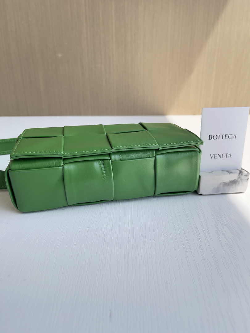 Bottega Veneta Cassette Belt Bag 651053 Lambskin Green