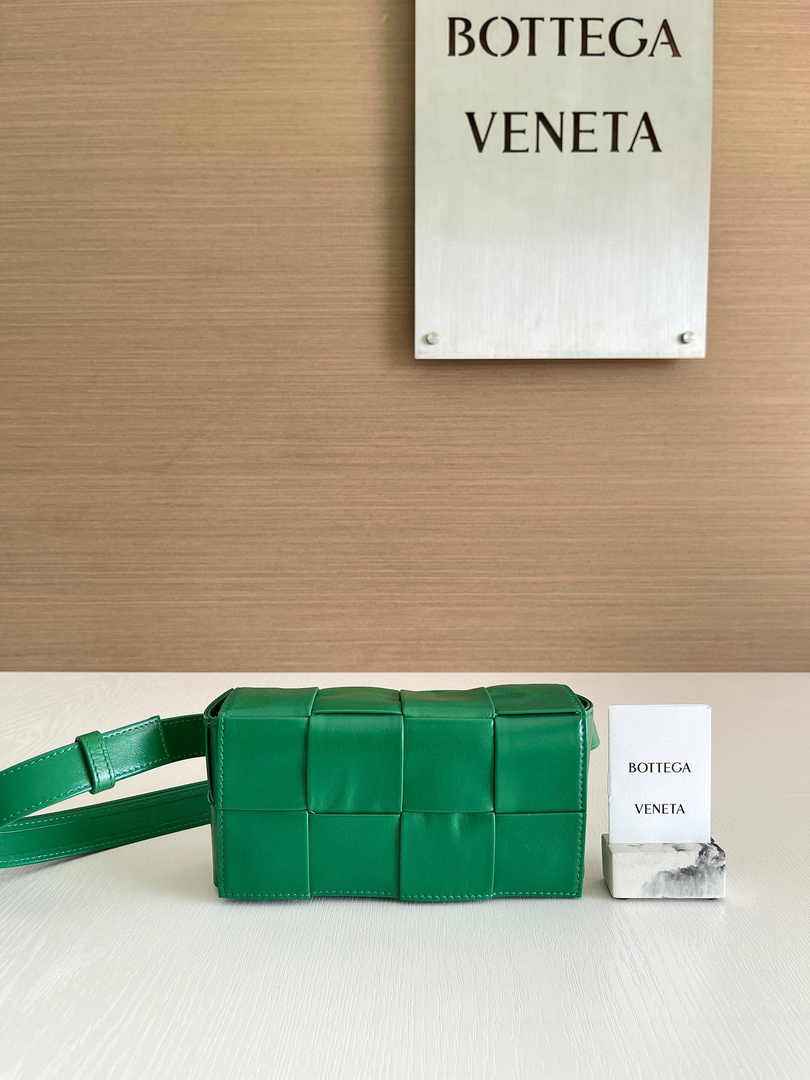 Bottega Veneta Cassette Belt Bag 651053 Lambskin Dark Green
