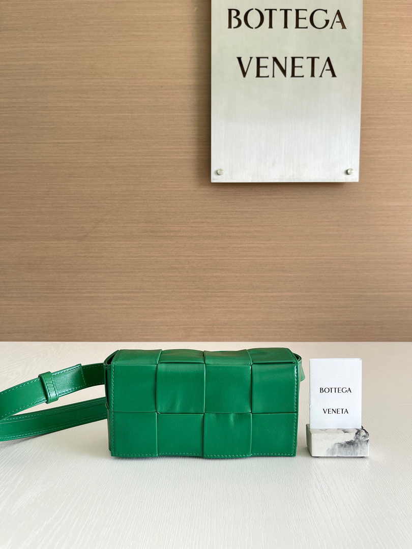 Bottega Veneta Cassette Belt Bag 651053 Lambskin Dark Green