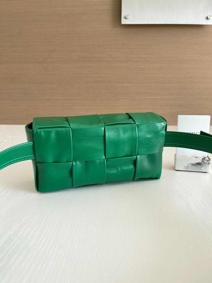 Bottega Veneta Cassette Belt Bag 651053 Lambskin Dark Green