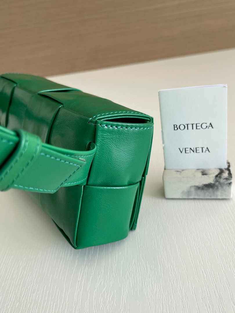 Bottega Veneta Cassette Belt Bag 651053 Lambskin Dark Green