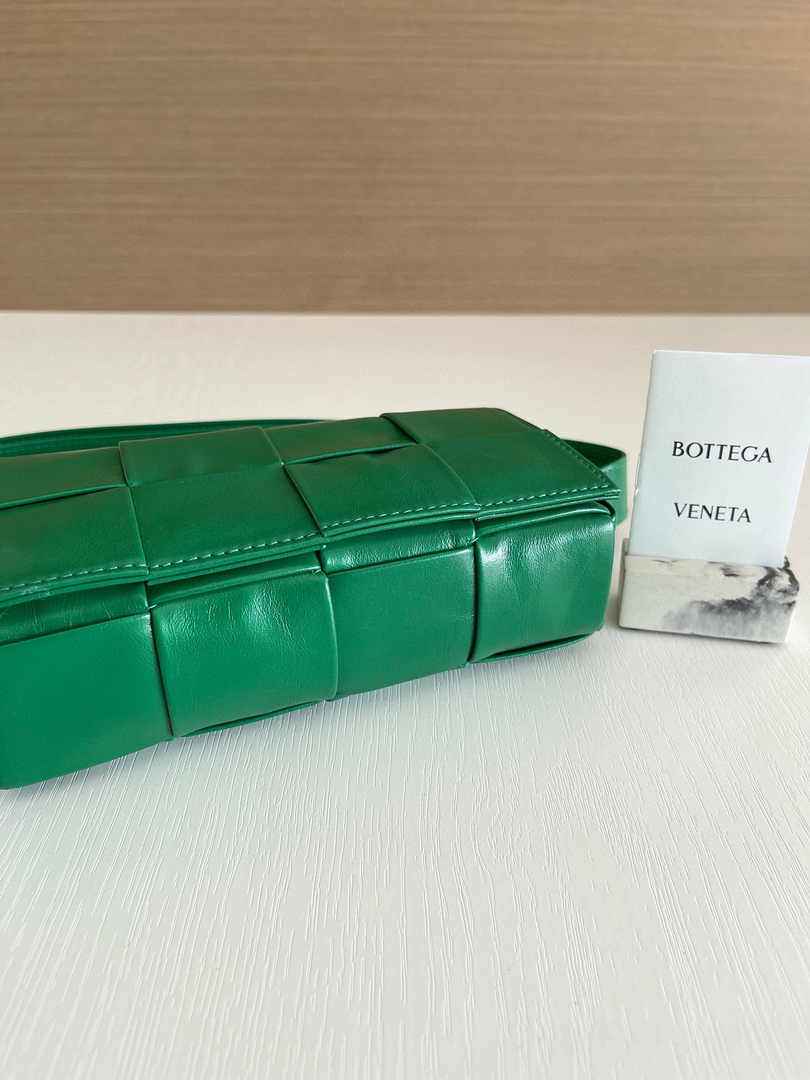Bottega Veneta Cassette Belt Bag 651053 Lambskin Dark Green