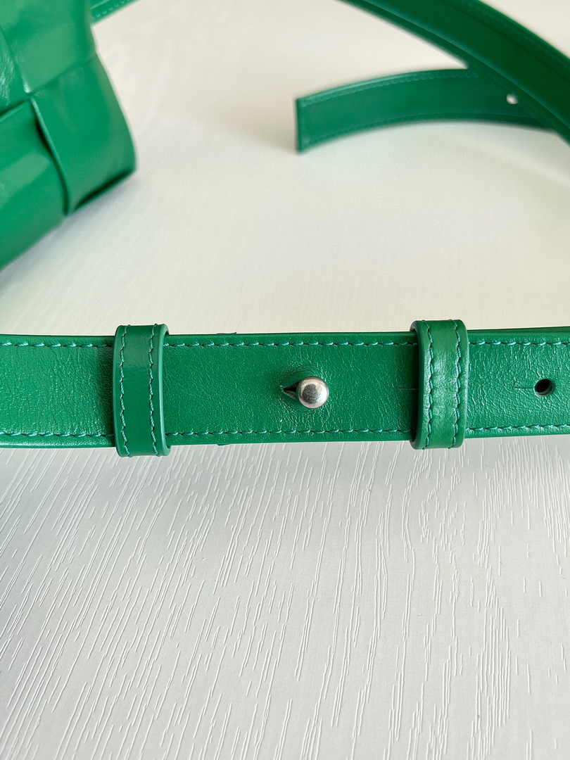 Bottega Veneta Cassette Belt Bag 651053 Lambskin Dark Green