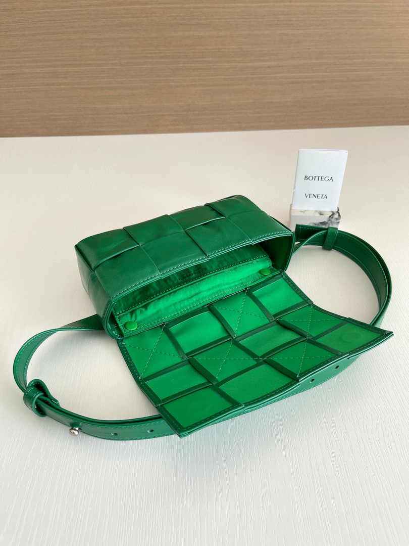 Bottega Veneta Cassette Belt Bag 651053 Lambskin Dark Green