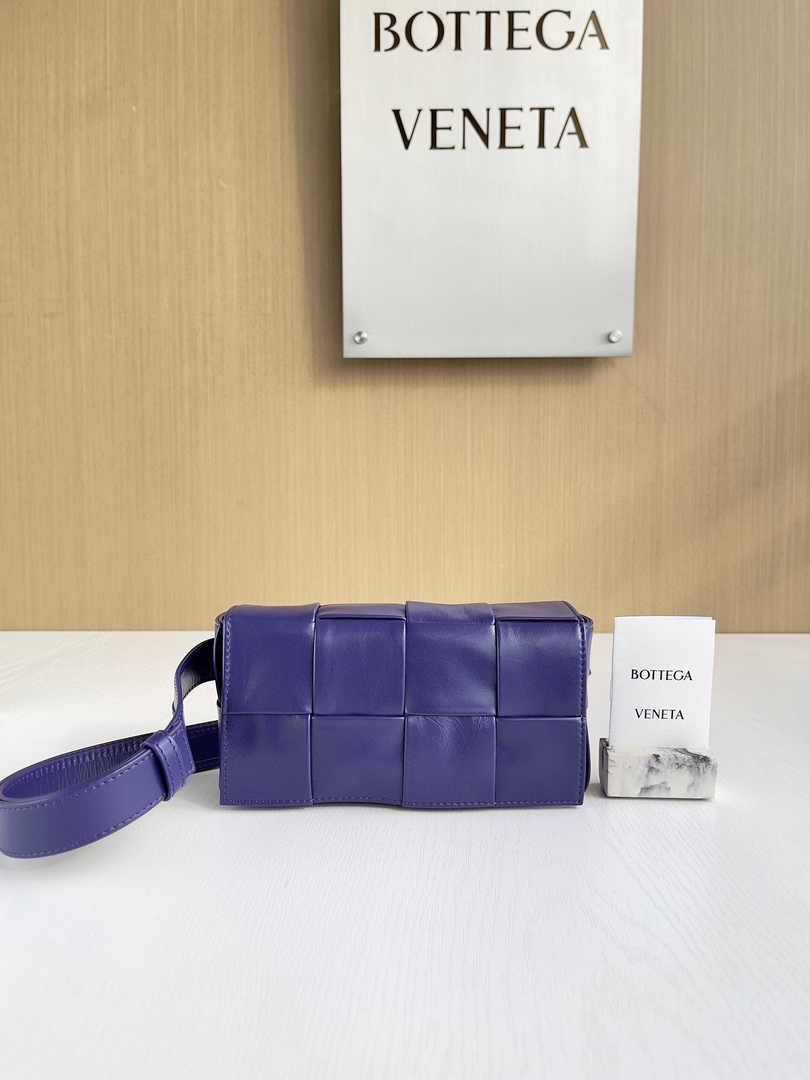 Bottega Veneta Cassette Belt Bag 651053 Lambskin Purple