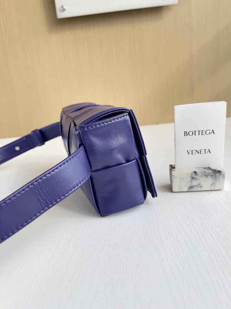 Bottega Veneta Cassette Belt Bag 651053 Lambskin Purple