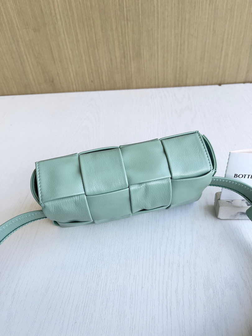 Bottega Veneta Cassette Belt Bag 651053 Lambskin Light Green