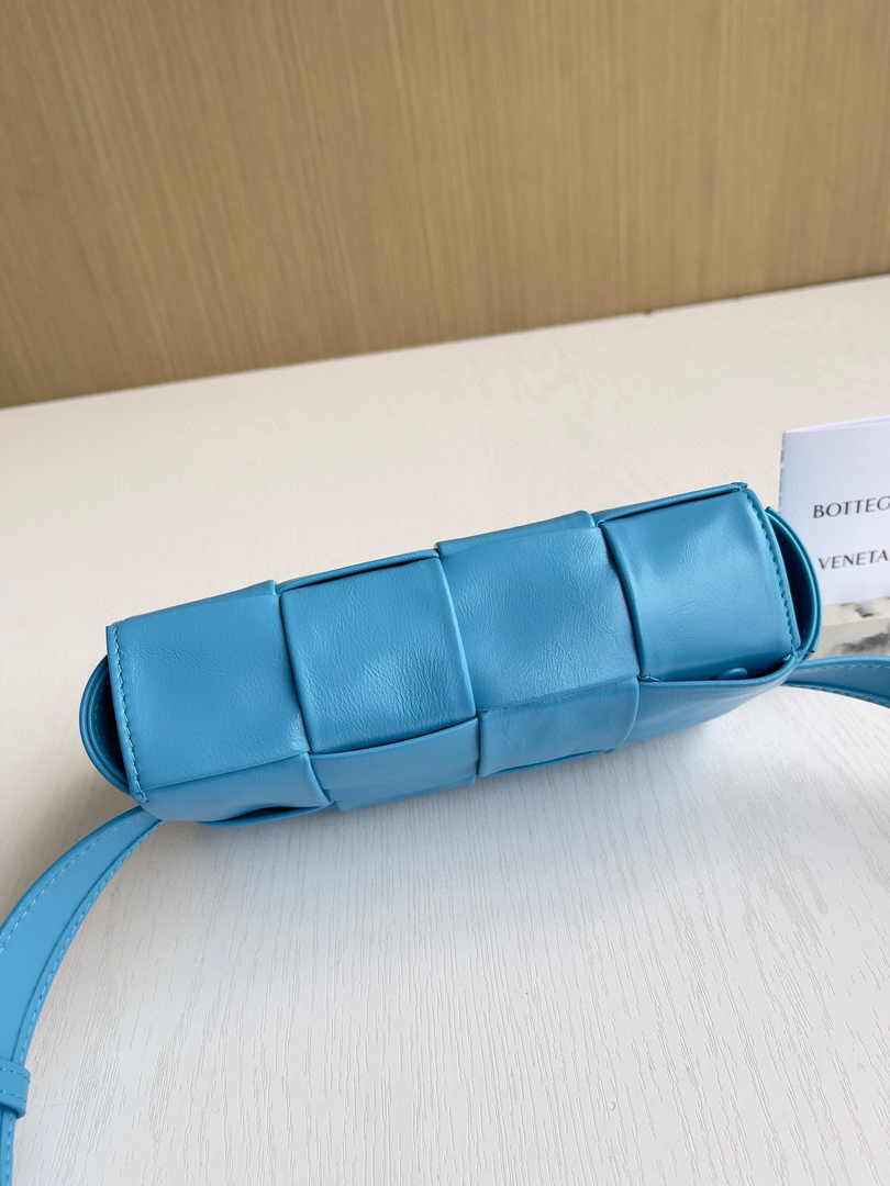 Bottega Veneta Cassette Belt Bag 651053 Lambskin Sky Blue
