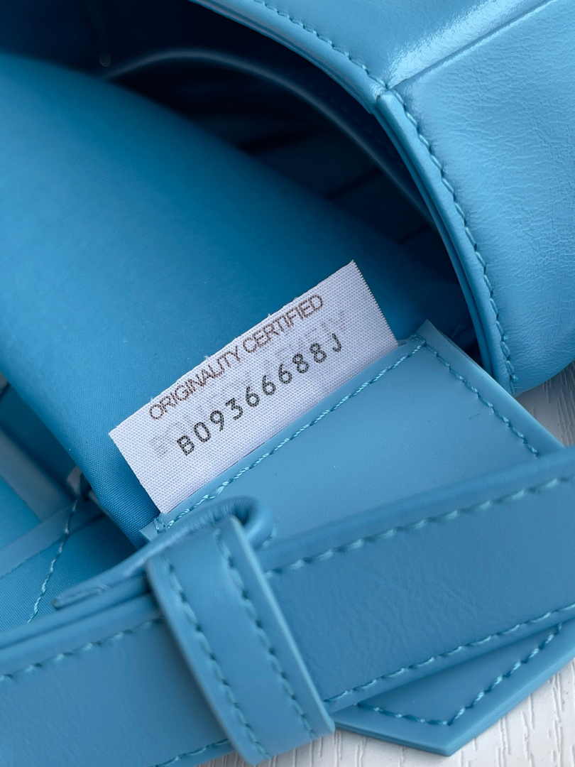 Bottega Veneta Cassette Belt Bag 651053 Lambskin Sky Blue