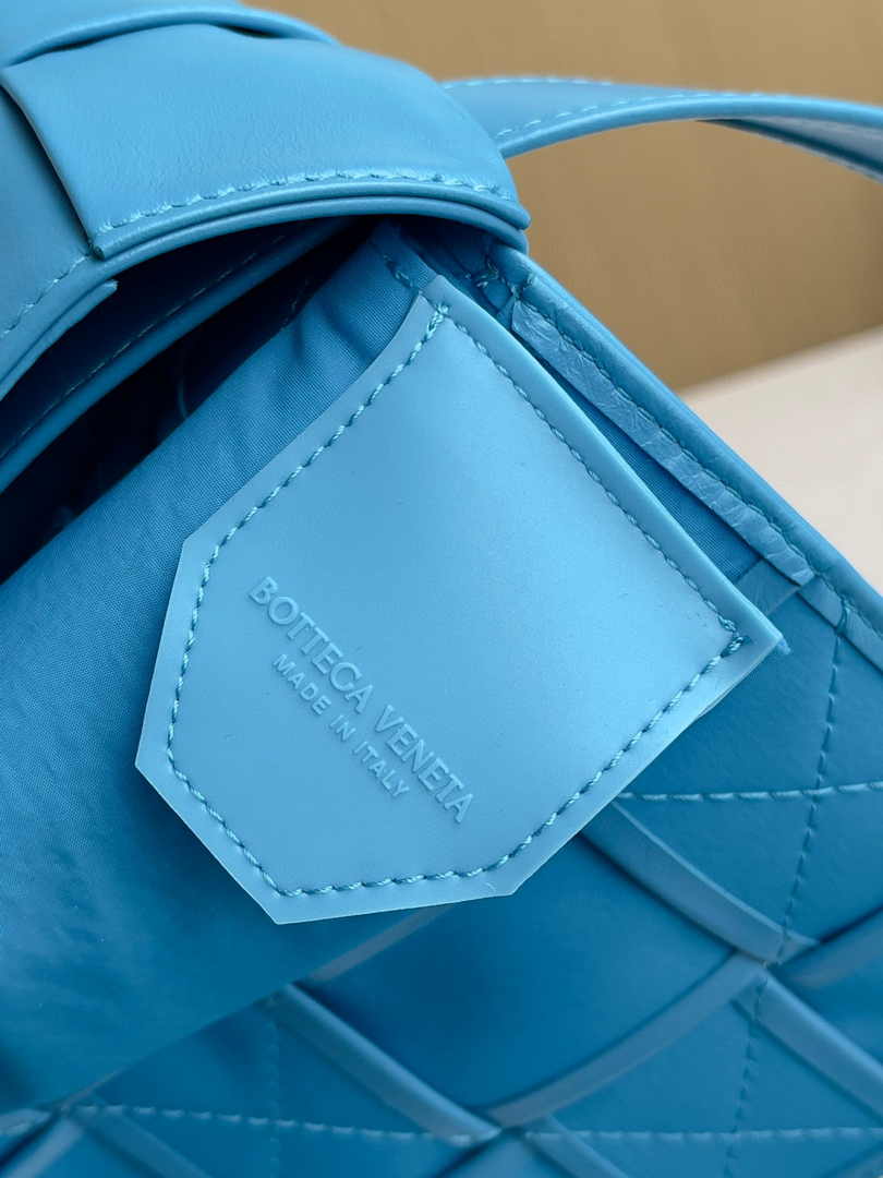 Bottega Veneta Cassette Belt Bag 651053 Lambskin Sky Blue
