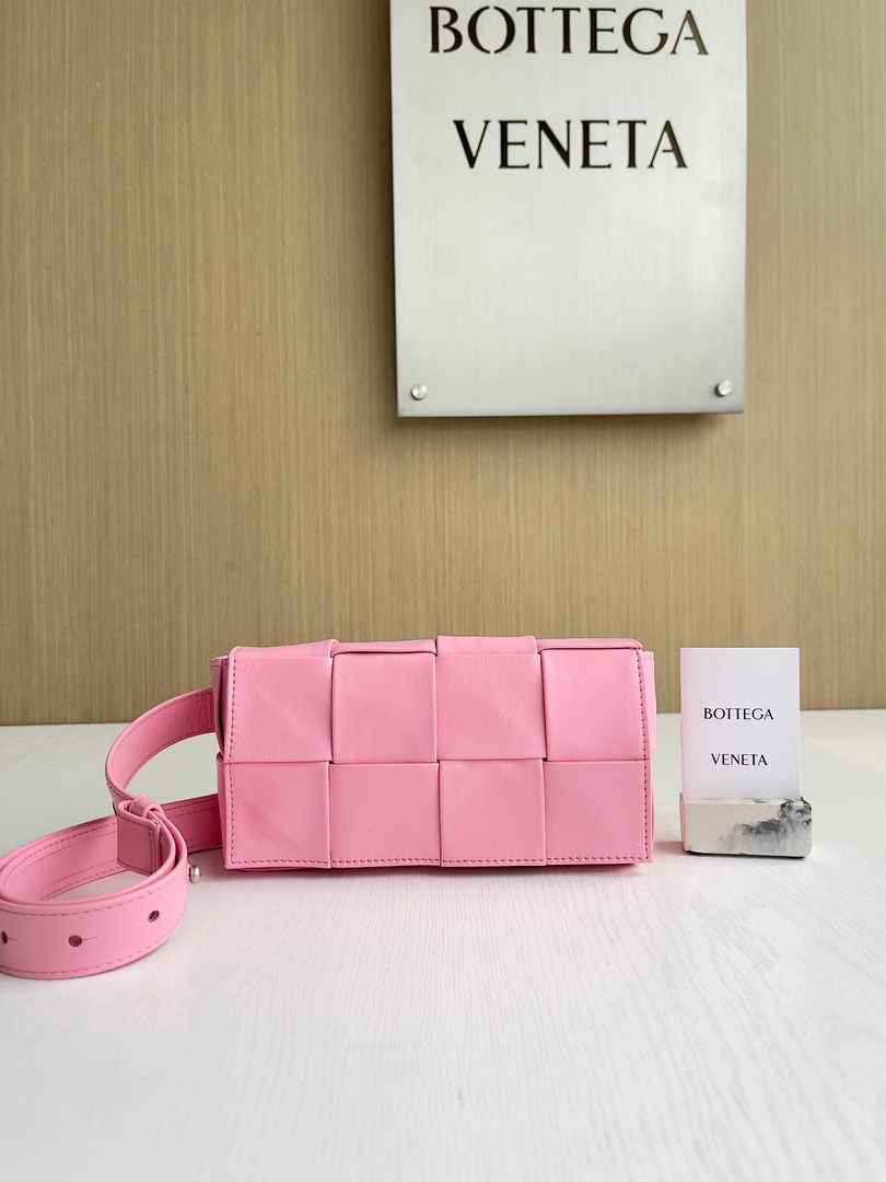 Bottega Veneta Cassette Belt Bag 651053 Lambskin Pink