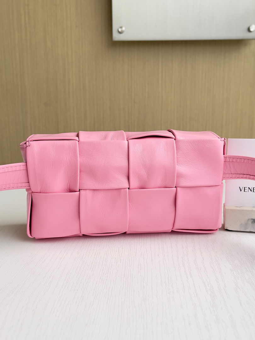 Bottega Veneta Cassette Belt Bag 651053 Lambskin Pink