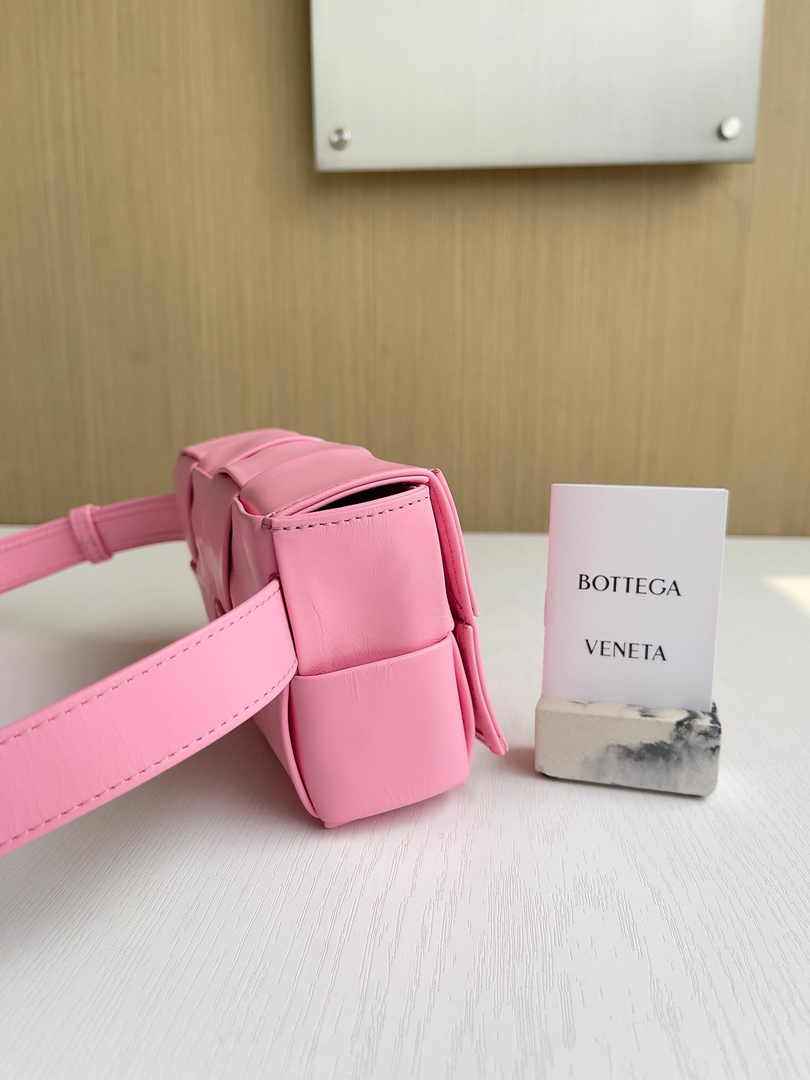 Bottega Veneta Cassette Belt Bag 651053 Lambskin Pink
