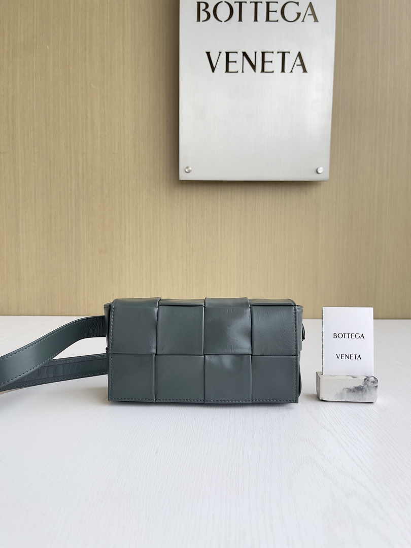 Bottega Veneta Cassette Belt Bag 651053 Lambskin Dark Green