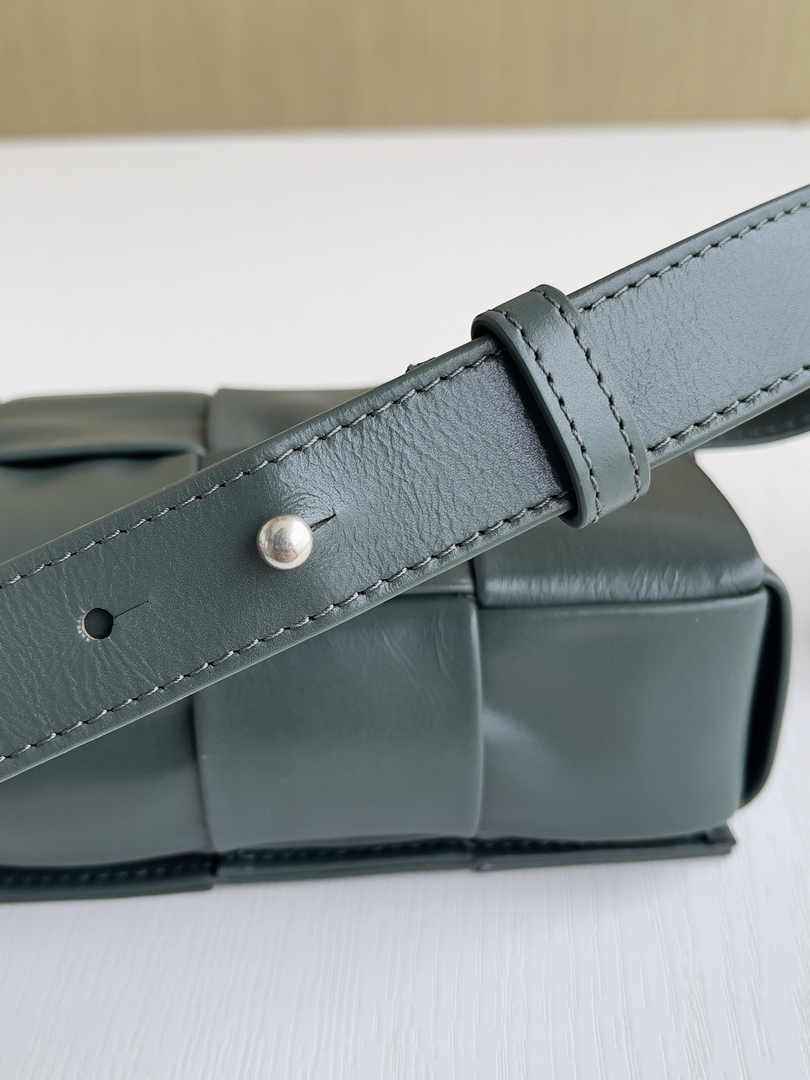 Bottega Veneta Cassette Belt Bag 651053 Lambskin Dark Green
