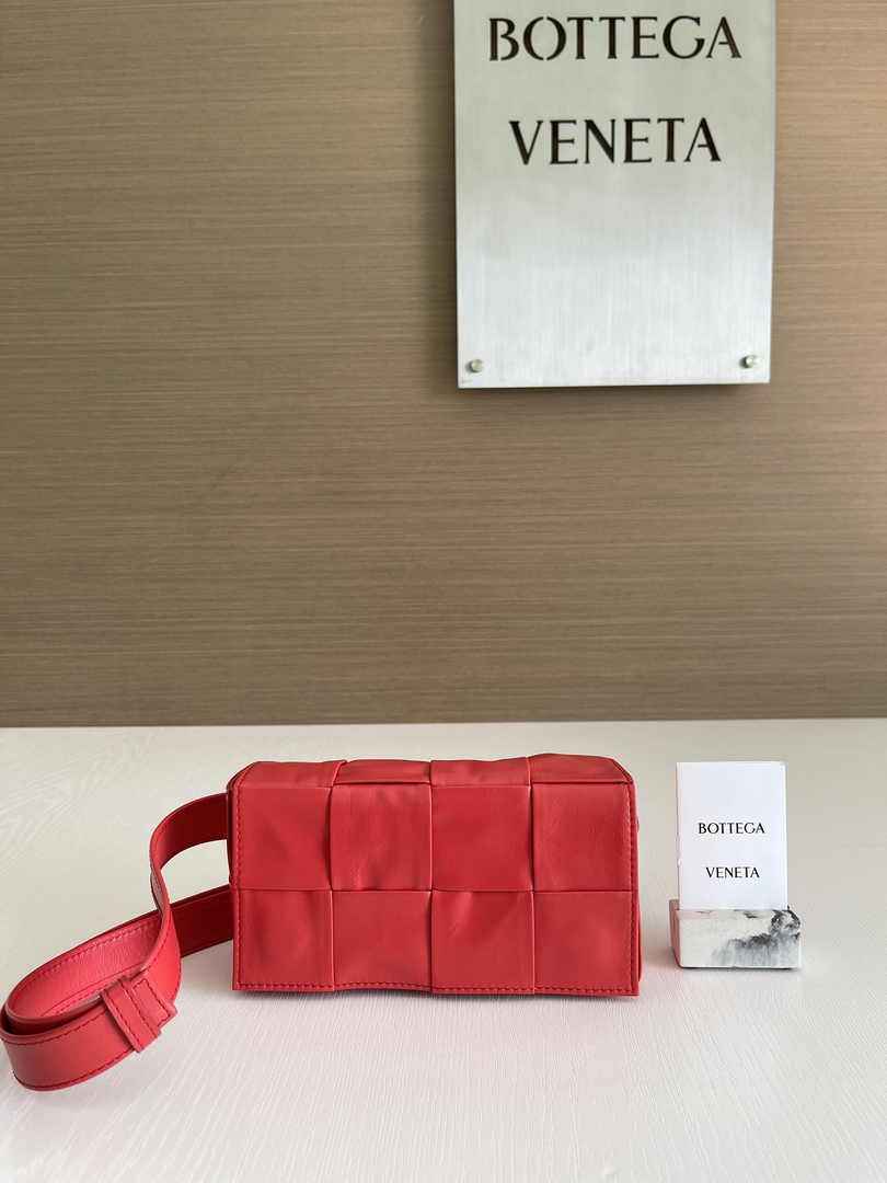 Bottega Veneta Cassette Belt Bag 651053 Lambskin Red