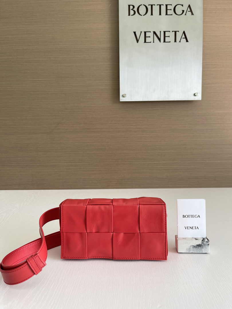 Bottega Veneta Cassette Belt Bag 651053 Lambskin Red