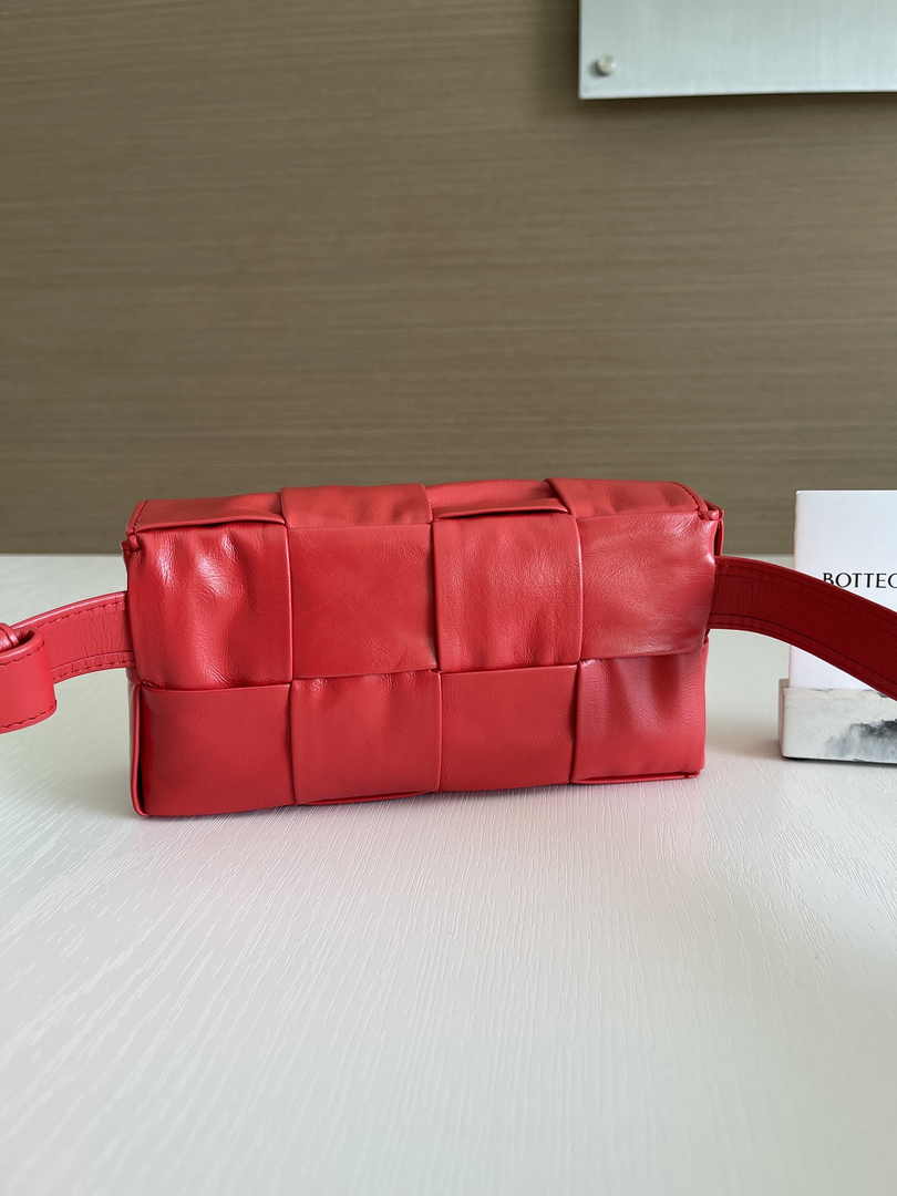 Bottega Veneta Cassette Belt Bag 651053 Lambskin Red
