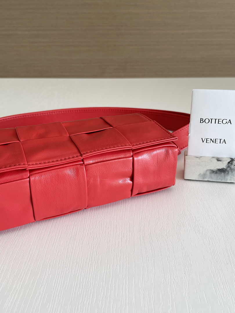 Bottega Veneta Cassette Belt Bag 651053 Lambskin Red