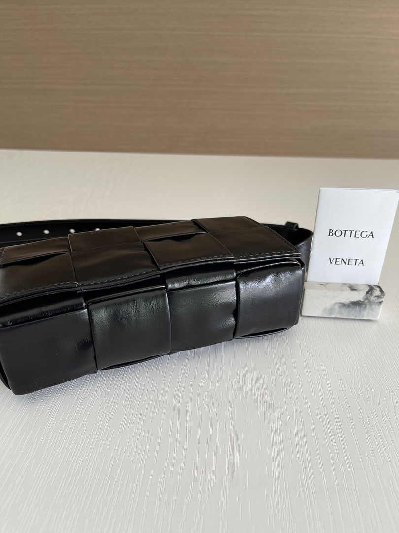 Bottega Veneta Cassette Belt Bag 651053 Lambskin Black