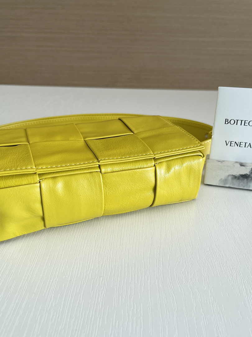 Bottega Veneta Cassette Belt Bag 651053 Lambskin Yellow