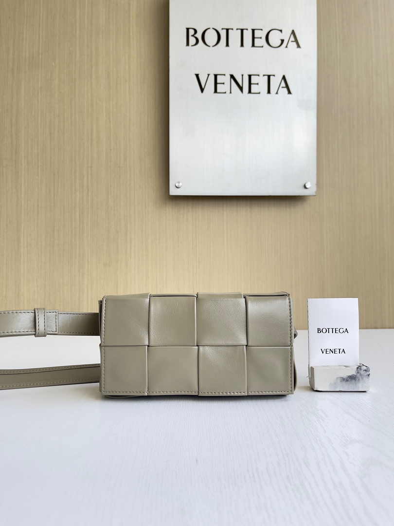 Bottega Veneta Cassette Belt Bag 651053 Lambskin Light Gray