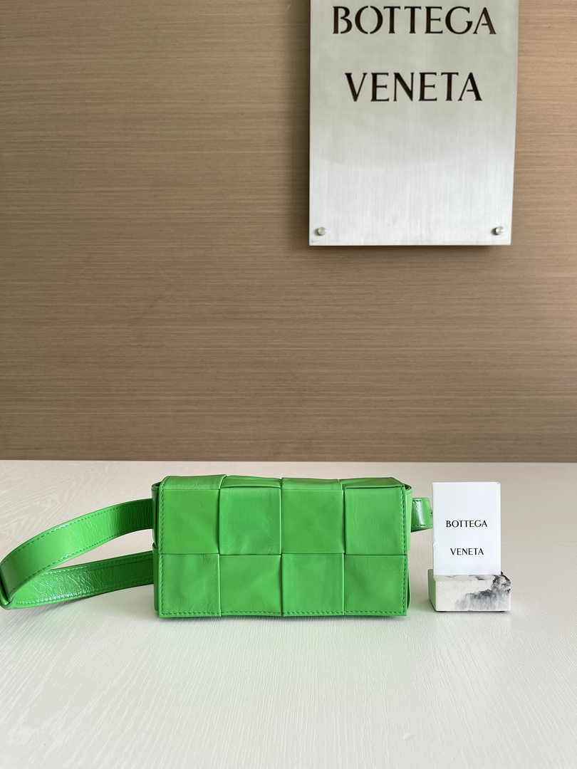 Bottega Veneta Cassette Belt Bag 651053 Lambskin Light Green