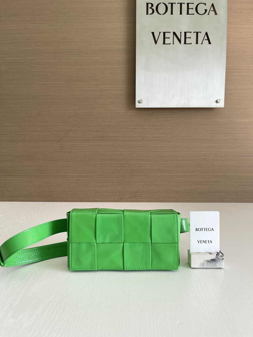 Bottega Veneta Cassette Belt Bag 651053 Lambskin Light Green