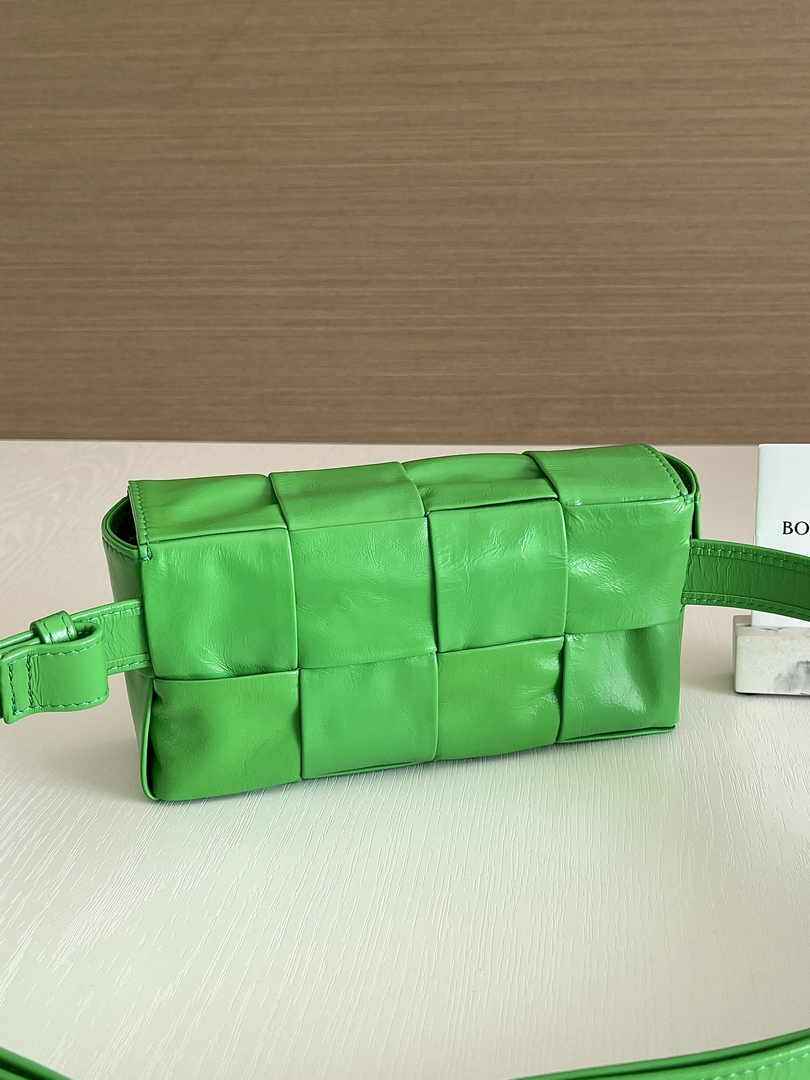 Bottega Veneta Cassette Belt Bag 651053 Lambskin Light Green