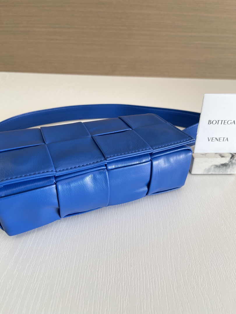 Bottega Veneta Cassette Belt Bag 651053 Lambskin Blue