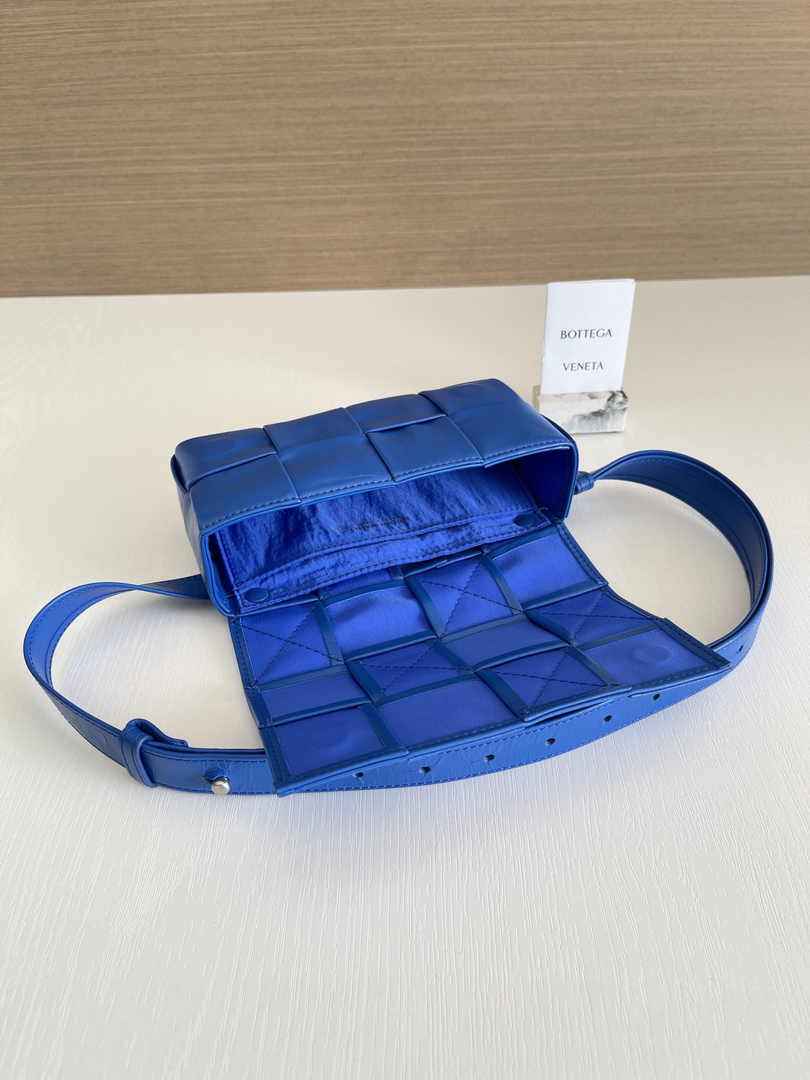 Bottega Veneta Cassette Belt Bag 651053 Lambskin Blue