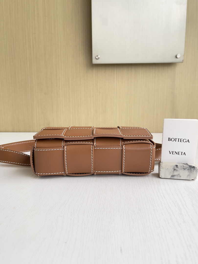 Bottega Veneta Cassette Belt Bag 738000 Lambskin Brown