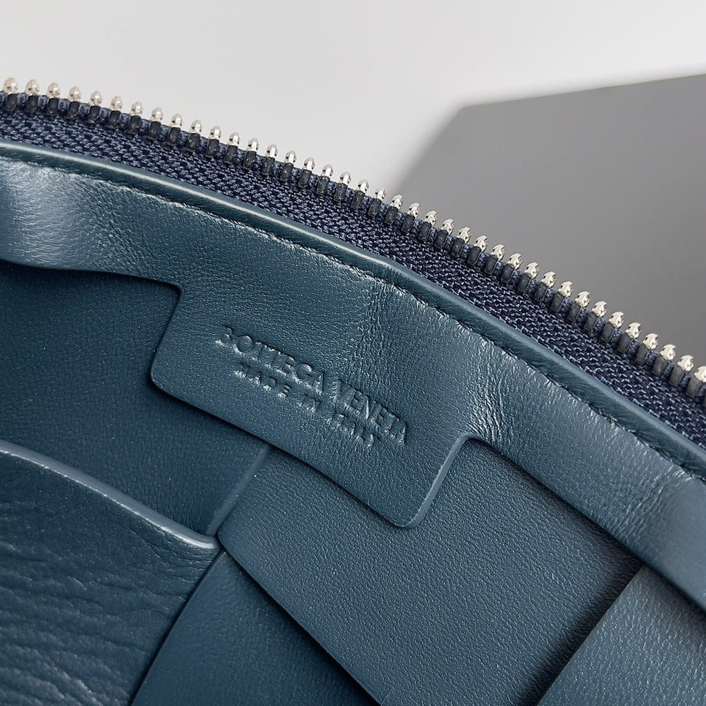 Bottega Veneta Cassette Camera Bag 730027 Calfskin Navy Blue
